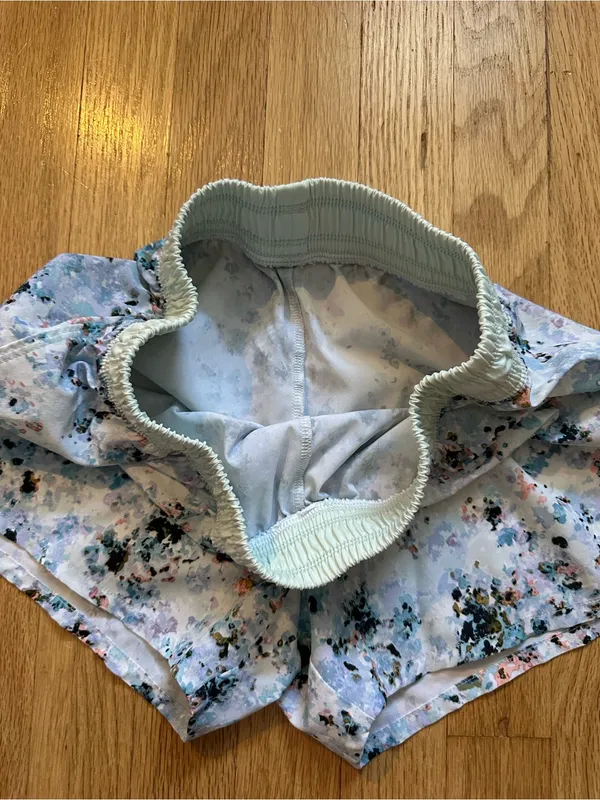 GAP Athletic Shorts - Image 2