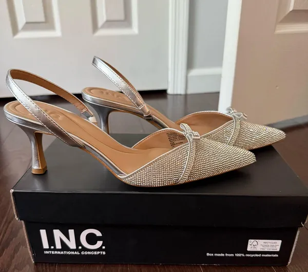 INC International Kitten Heels - Image 2