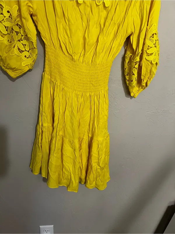 Gianni‎ Bini Yellow Off Shoulder Lace Trim Boho Peasant Spanish Vaca Mini Dress - Image 4