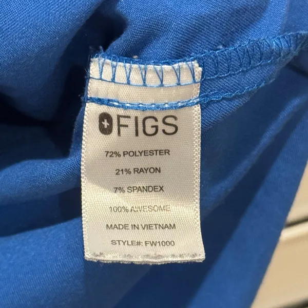 Lot of 2 FIGS Technical Collection Royal Blue V Neck Catarina Scrub Top size‎ XL - Image 5