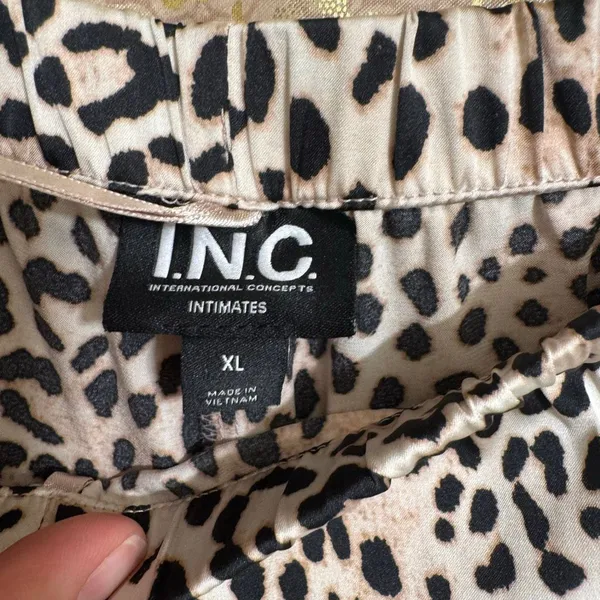 INC International Concepts Leopard Print Satin Pajama Sleep Set XL - Image 6