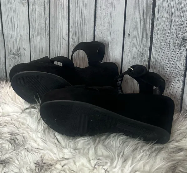 American Eagle black platform sandals – stylish and super comfy! Size 7.5, brand new, never worn. - Image 5