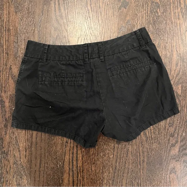J. Crew Women's Black Favorite Chino Shorts Size 4 - Image 5