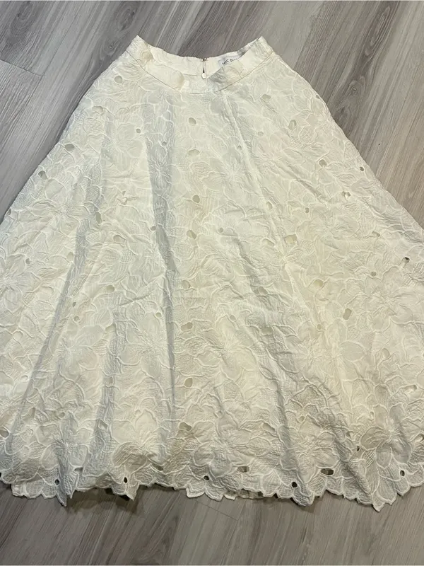 Mac Duggar White Eyelet Midi Skirt - Elegant A-Line - Image 2