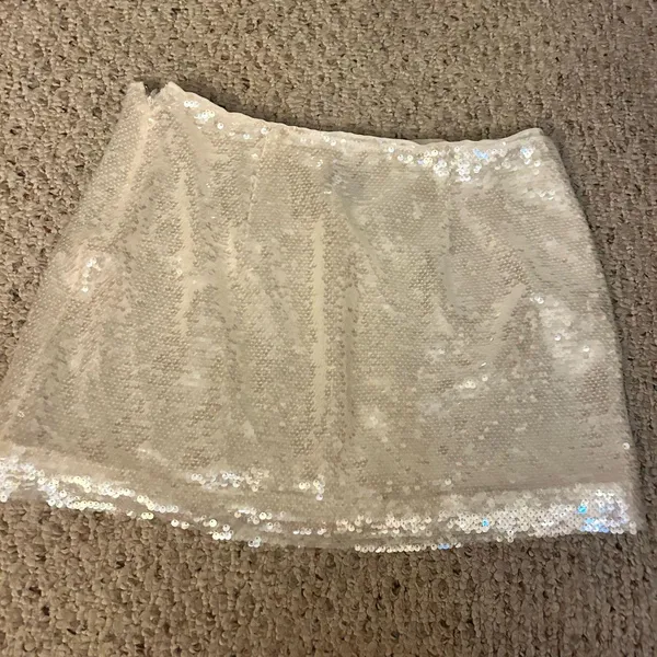 White sequin skirt  - Image 2