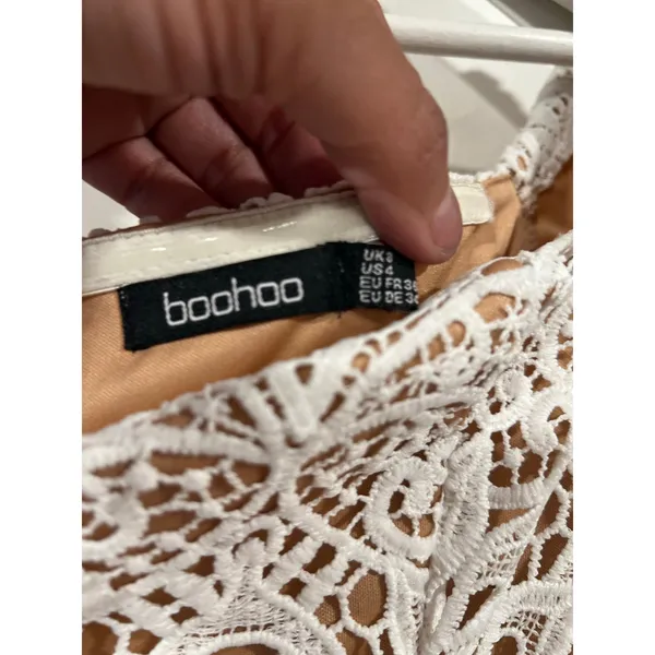 Boohoo Off the shoulder Short White Lace Dress Bodycon Size 4 bridal cocktail - Image 3