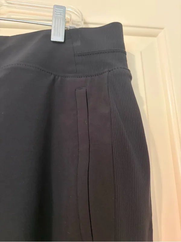 Athleta Black Athletic Tennis Mini Skort Size 4 - Image 4