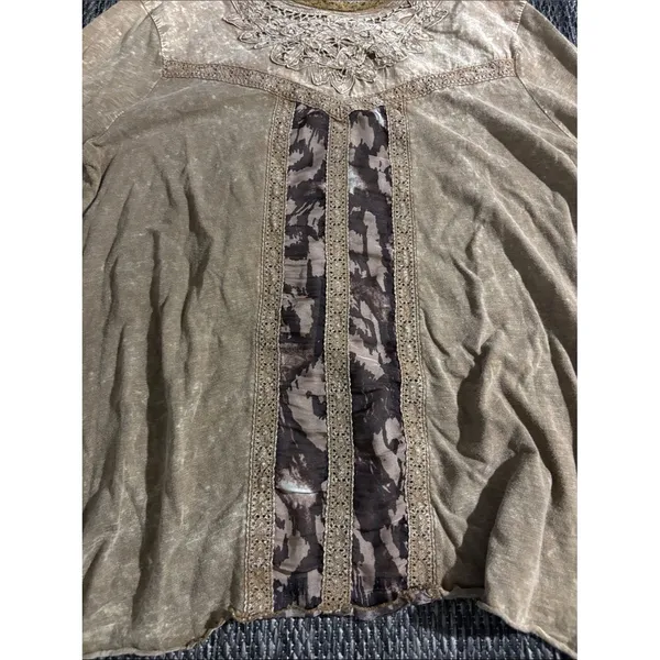 Gimmicks by BKE Mock Neck Long Sleeve Bohemian Rustic Cottage Earthy Lace Medium - Image 5