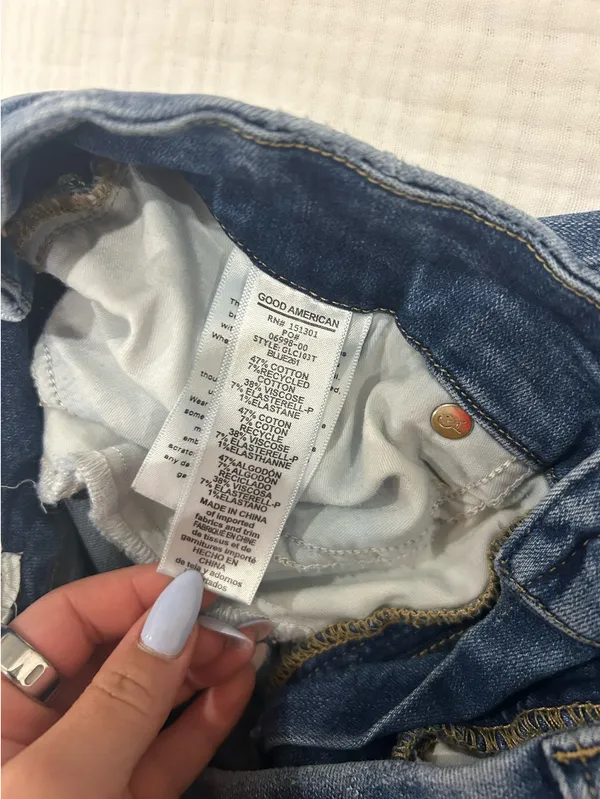 Good American Distressed Skinny Jeans - Image 3