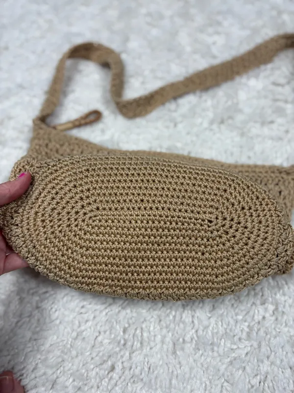 The Sak Tan Crochet Knit Boho Shoulder Bag Zip Top Beige Hobo Purse Lined - Image 2