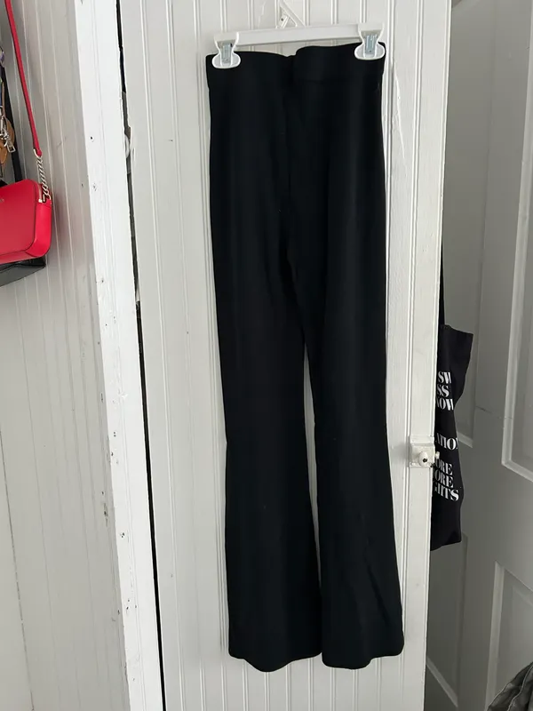 Hollister Flare Slit Knit Leggings - Image 4