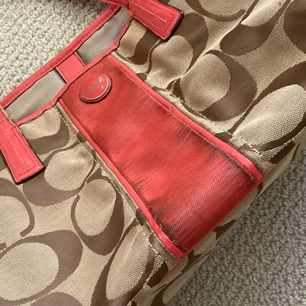 Coach Tan and Red Signature Canvas Shoulder Bag E1361-F21949 Fair Condition - Image 4