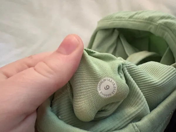 Lululemon Ribbed Tank - Image 4