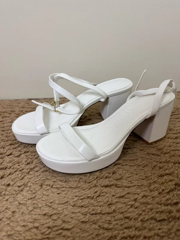 Express Ankle Strap Block Heel Sandals Size 8 - Image 6