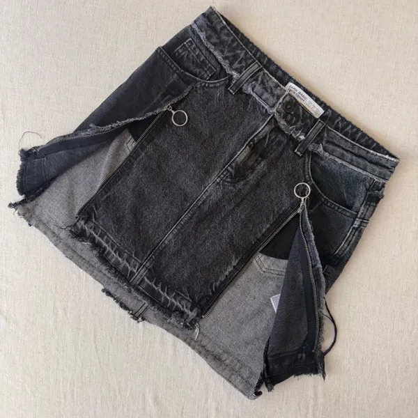 Zara Basic Z1975‎ Denim Black Acid Wash Deconstructed Zip Mini Skirt Size S 26 - Image 4