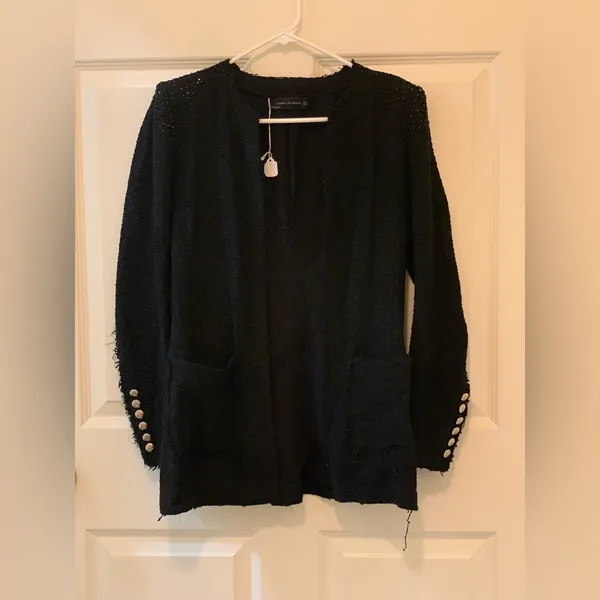 Zara Woman Black Frayed Textured Cardigan with Button Details. Size-X-Small - Image 2