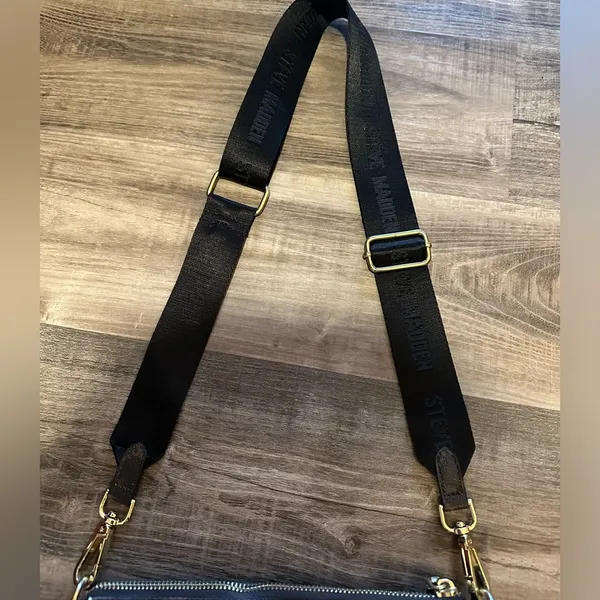 Steve Madden Adjustable Crossbody/ Shoulder Bag - Image 3