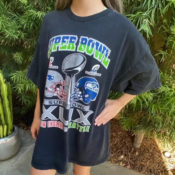 NFL Super Bowl Patriots vs. Seahawks Football Tee Size XXL - Image 2