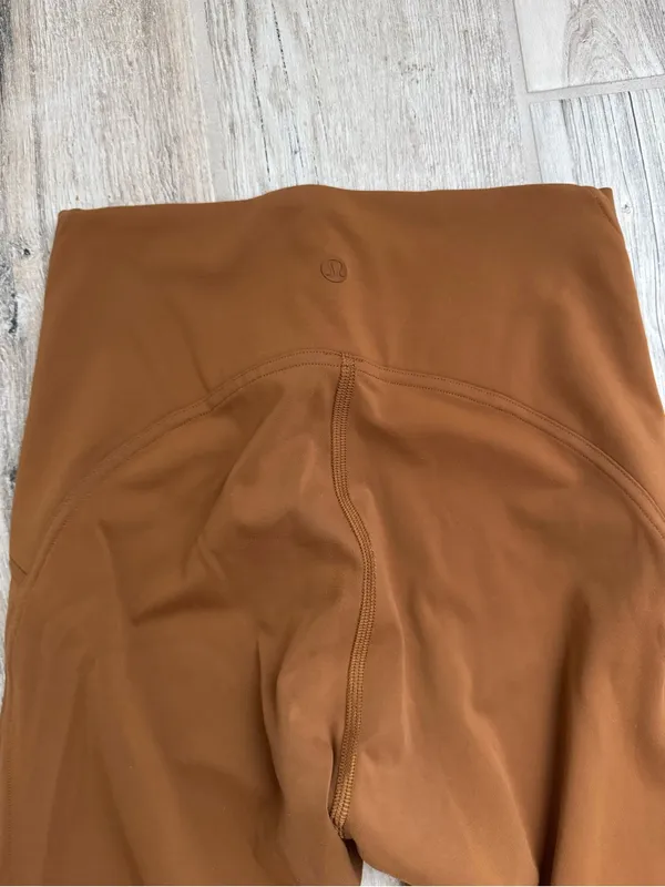 Lululemon InStill High-Rise Tight 25" Roasted Brown Size 4 Gently Used - Image 9