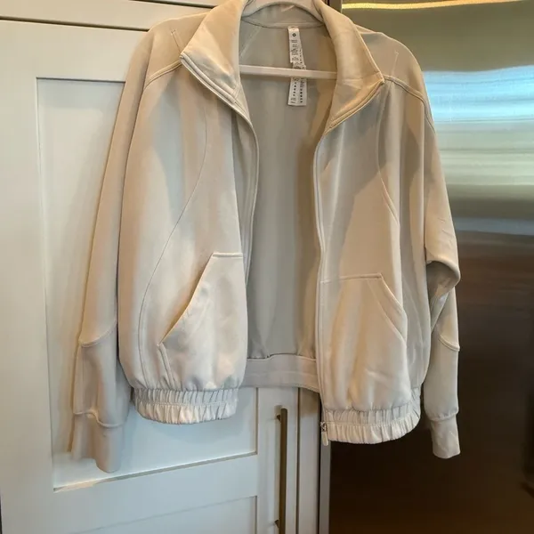 lululemon Softstreme Funnel-Neck Zip Jacket in Off-White - Image 2
