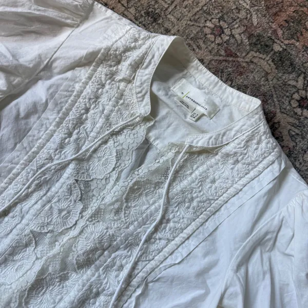 Anthropologie Delilah White Lace Embroidered Puff Sleeve Peasant Blouse Top US 0 - Image 5