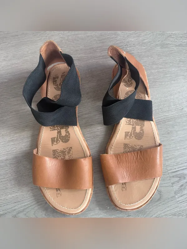 Sorel Ella Strappy Sandals Women’s 9 Tan Black Ankle Elastic Casual Summer - Image 2