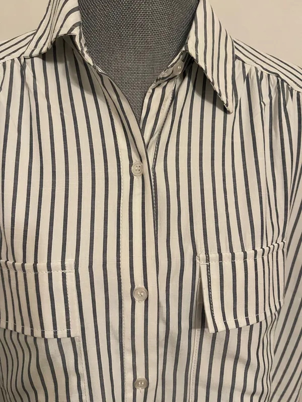 Max Studio White Shirt with Vertical Black Stripes Size L - Image 2