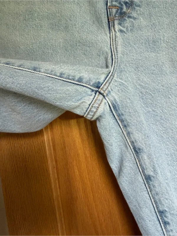 Good American The Weekender Straight Leg Raw Hem Jeans Light Wash Size 14/32 - Image 5