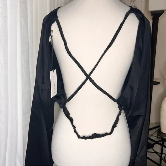 WE WORE WHAT Billow Sleeve Satin Crop Top Black Size‎ XL - Image 11