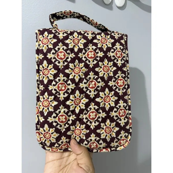 Vera Bradley Retired Medallion Shoulder Tote Burgundy Lunch Bag‎ Wristlet - Image 10