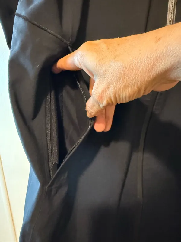 Lululemon Womens 12 Glyde Along Softshell Waterproof - Image 15