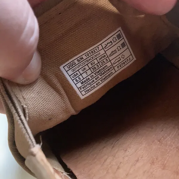UGG suede slip‎ on shoes size 8.5 - Image 8