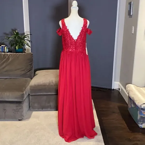 Women’s A-Line Cap Sleeve Bridesmaid Prom Party Dress with Leg Slit Size L NWT - Image 4