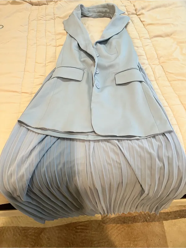 Sleeveless Light Blue Pleated Maxi Skirt - Image 3
