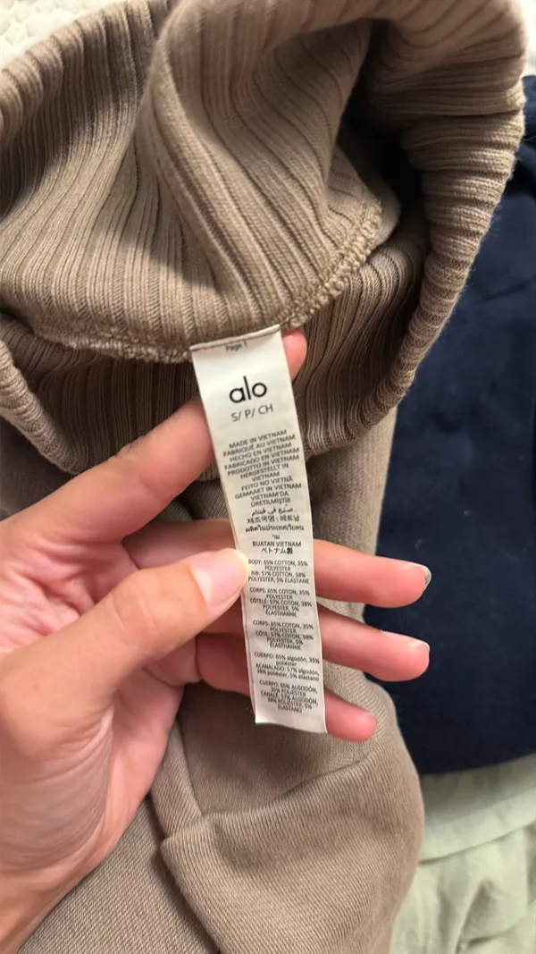 Alo Yoga Top - Image 7