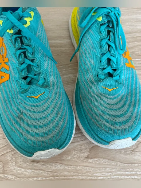 Hoka Women’s 10 B Mach 5 Sneakers Ceramic Teal Blue Yellow Workout Active - Image 2