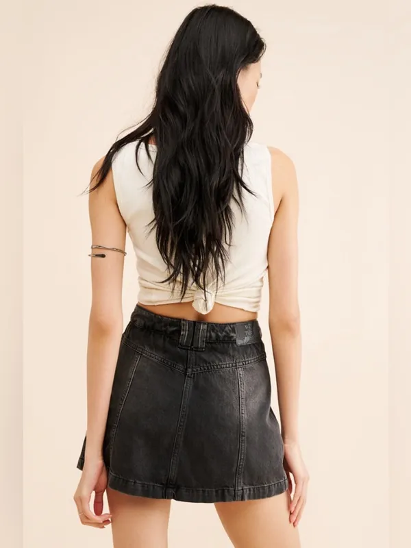 Free People - Faded Black Midnight Sun Mid Rise Denim Mini Skirt/Skort Size 25 - Image 4