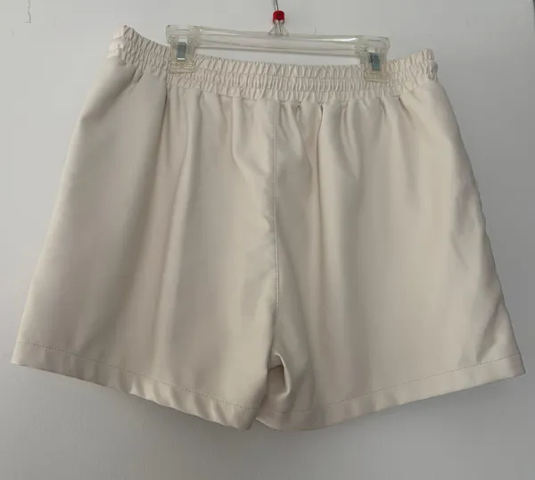 Molly Green Shorts - Image 2