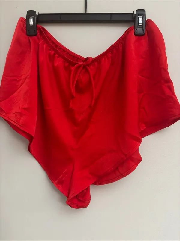 No boundaries New! Red Satin Heart Pocket Women's Pajama Set size L - Image 8