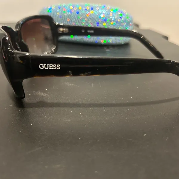 Guess Black and Blue Fashion Sunglasses - Image 4