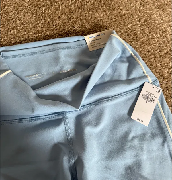 Old Navy Active Biker Shorts Go-Dry - Image 3