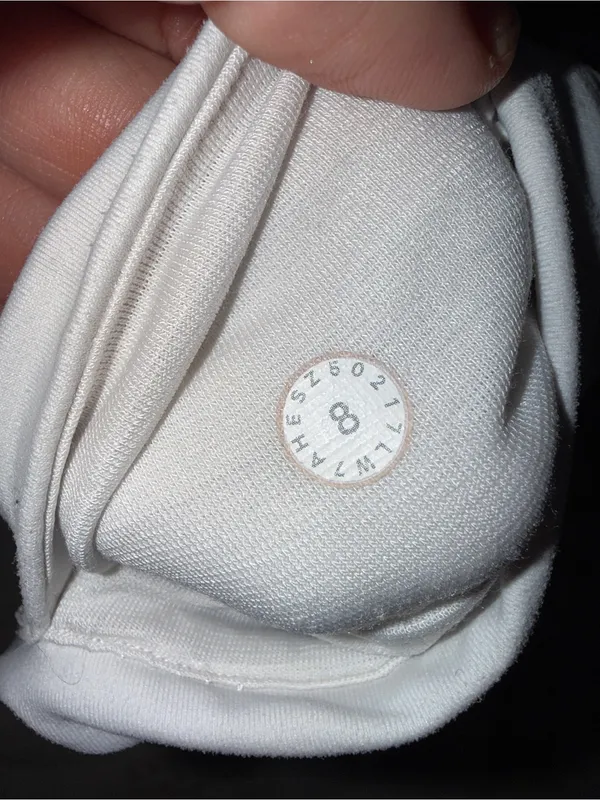 Lululemon‎ Final Lap Short (2.5")
White size 8 - Image 4