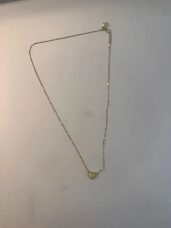 Kendra Scott Necklace Gold heart - Image 2
