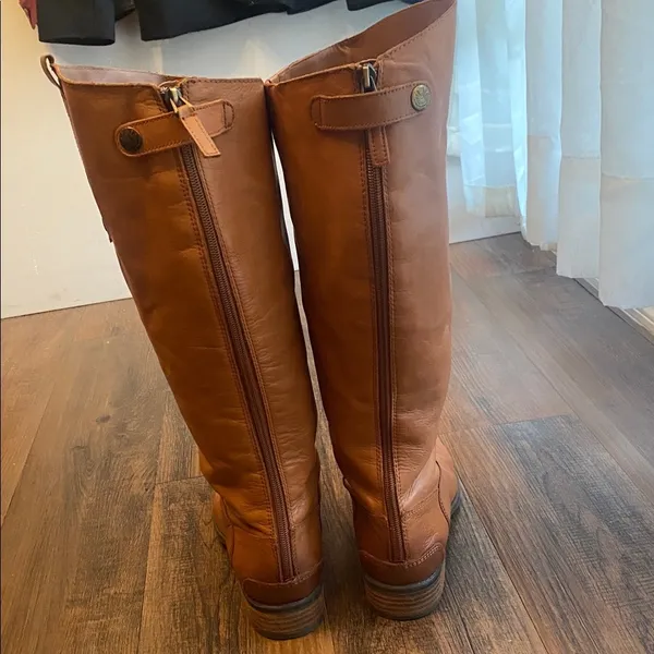 Sam Edelman Brown Leather Interior - Image 3