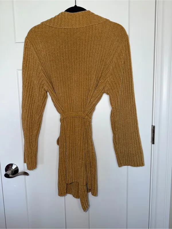 Bill Blass Jeans Camel Brown Ribbed Belted Cardigan - Image 2
