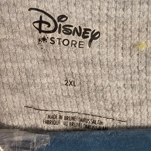 Disney Store Gray Mickey‎ & Minnie Long Sleeve Thermal Hugs & Kisses Top XXL - Image 4