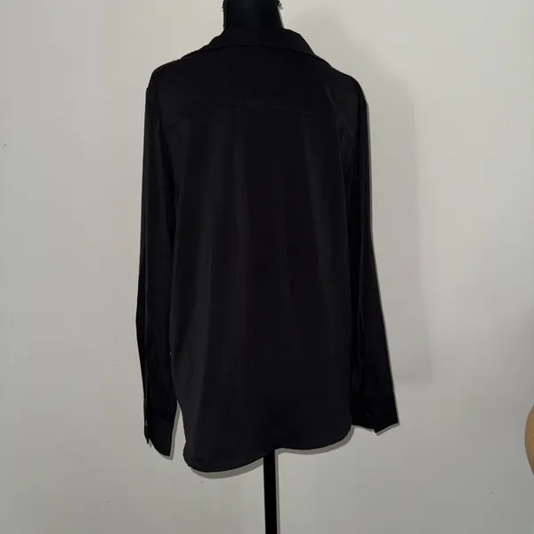 Elegant Black Blouse - Image 5