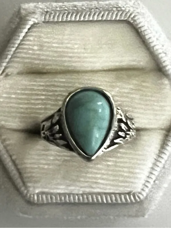 Bohemian/Aztec Design Faux Turquoise Stainless Steel Silver Ring Size 6 NWT - Image 2