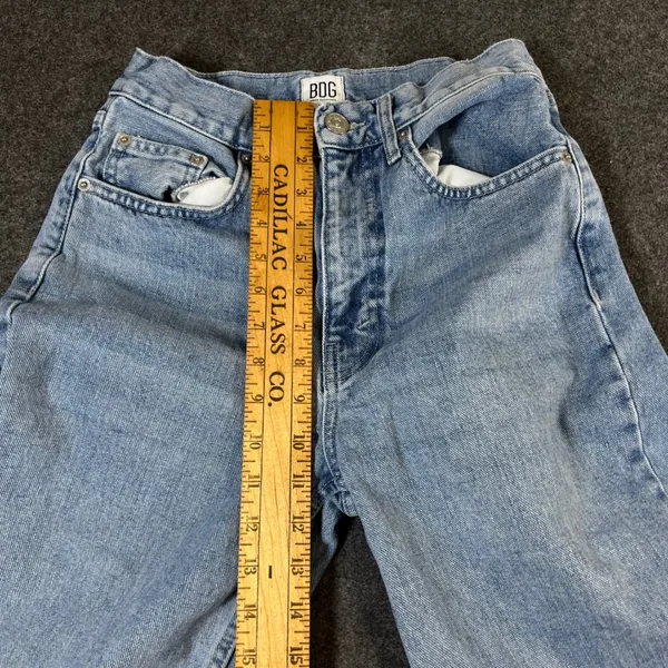 BDG Urban Outfitters High-Rise Baggy Jeans Light Wash Size 25 Wide Leg Denim - Image 5