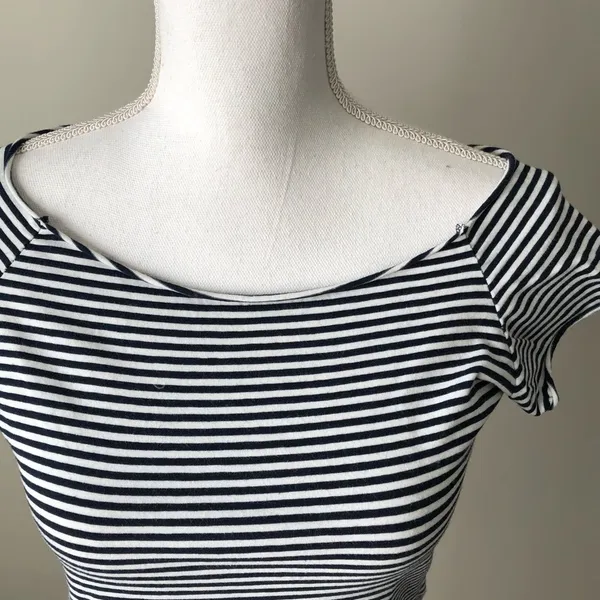 BRANDY MELVILLE | Nautical Stripe Raw Hem Crop Top - Image 3